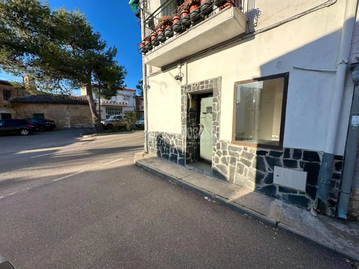 Vista exterior de Local de alquiler en Pozo de Guadalajara con Calefacción