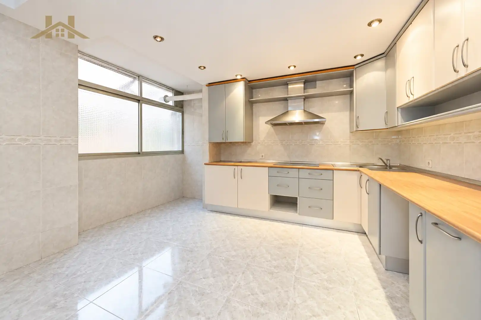 Cocina de Piso en venta en Pozuelo de Alarcón con Aire acondicionado, Calefacción y Terraza