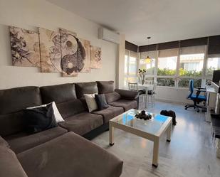 Sala d'estar de Casa o xalet en venda en Torrox amb Aire condicionat, Calefacció i Terrassa