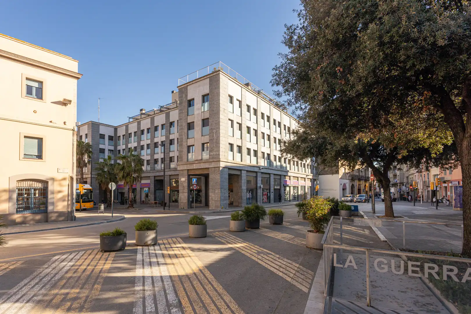 Vista exterior de Pis en venda en Figueres amb Aire condicionat, Calefacció i Parquet