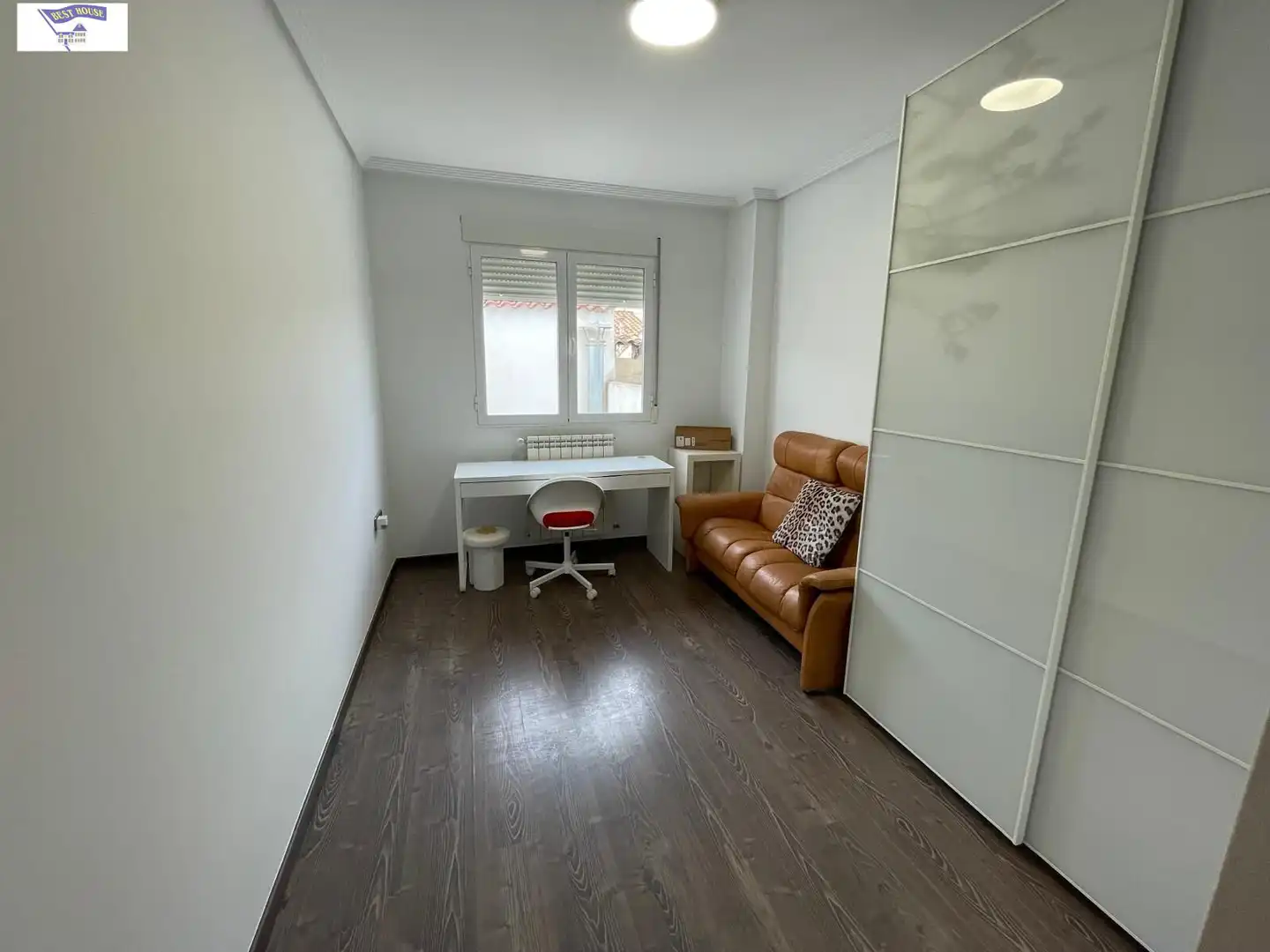 Dormitori de Apartament en venda en San Pedro