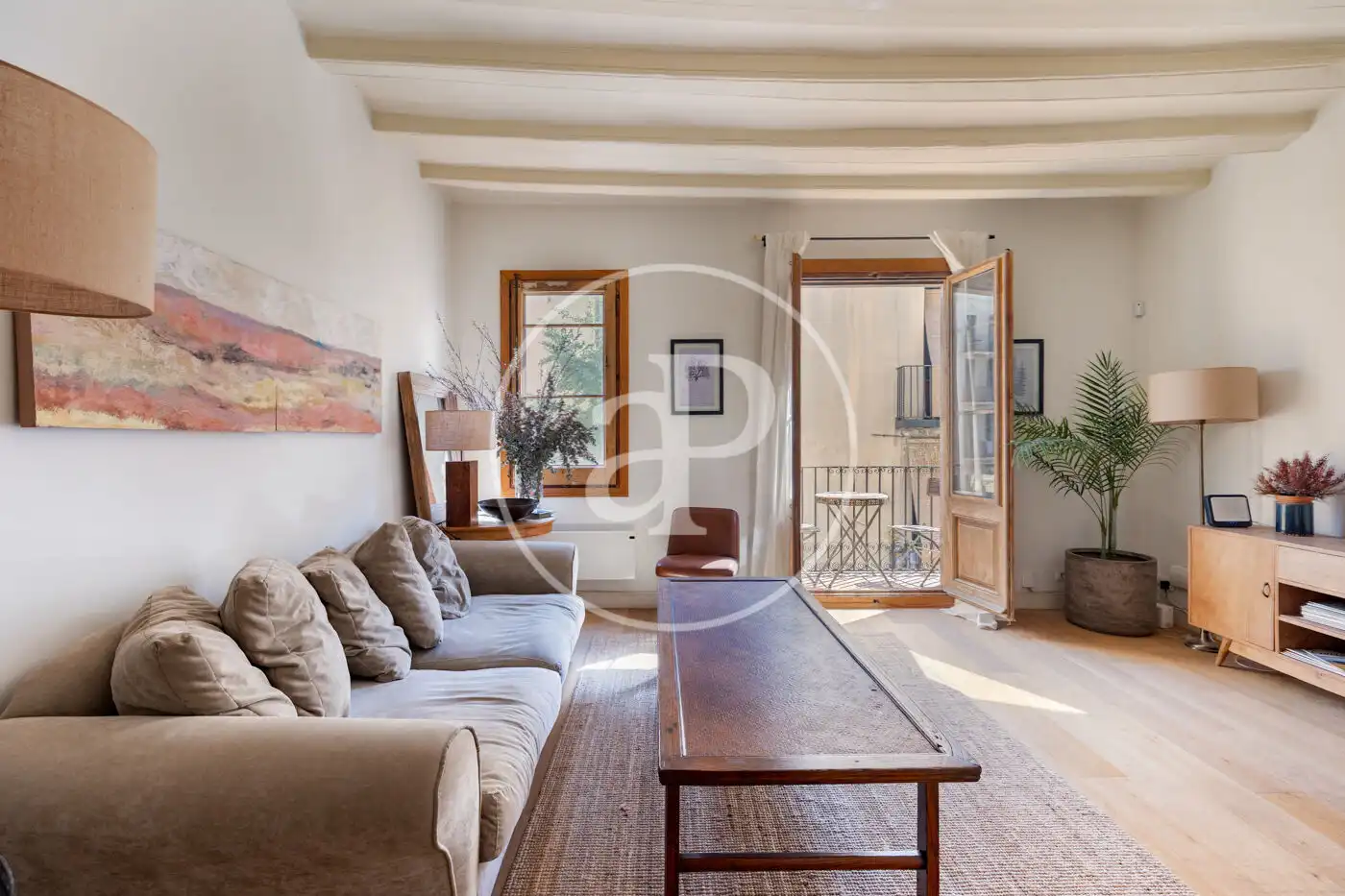 Living room of Flat for sale in Barcelona  with Heating, Furnished and Balcony