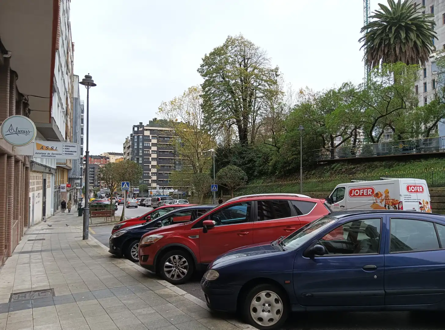 Parkplatz von Geschaftsraum zur Miete in Avilés