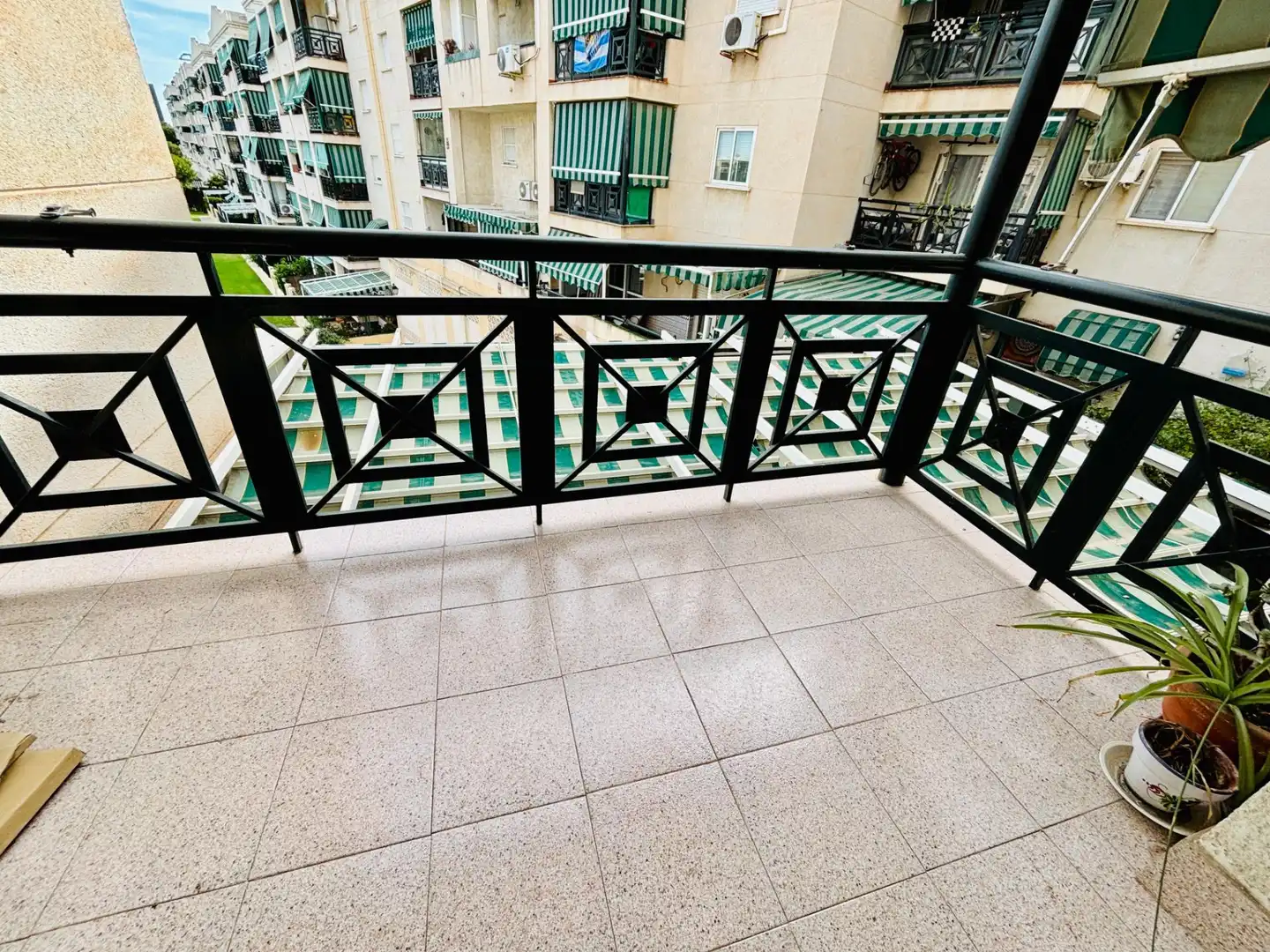 Terraza de Piso en venta en Málaga con Aire acondicionado, Calefacción y Jardín privado