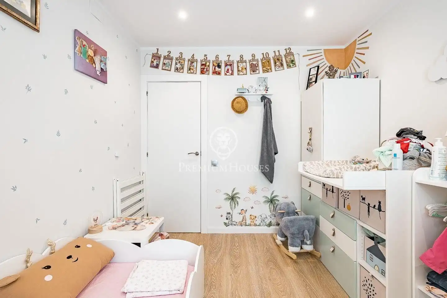 Habitación de Piso en venta en Barcelona con Aire acondicionado, Calefacción y Balcón