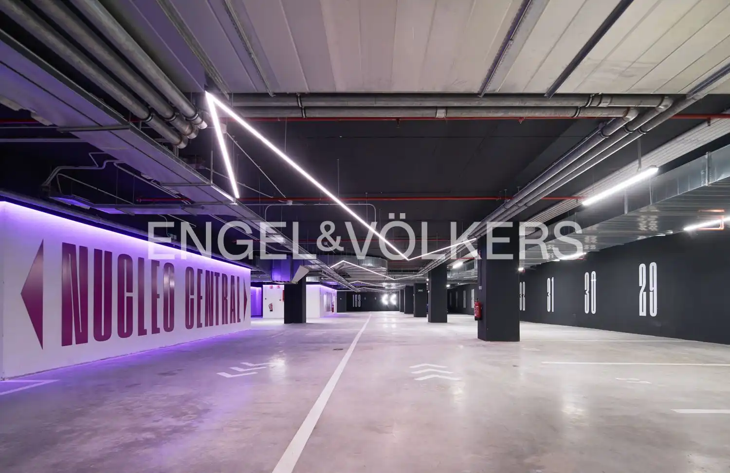 Parking of Flat for sale in Valencia  with Air Conditioner, Heating and Terrace
