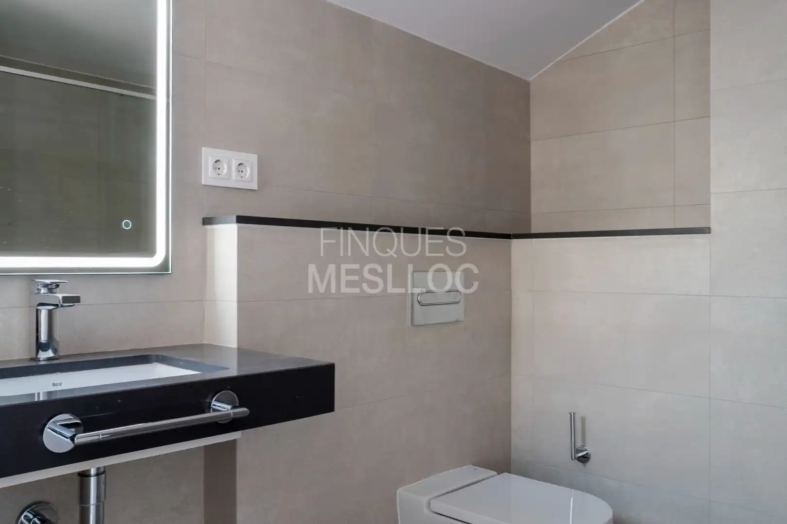 Bathroom of Houses for rent in Montgat  with Air Conditioner, Heating and Private garden
