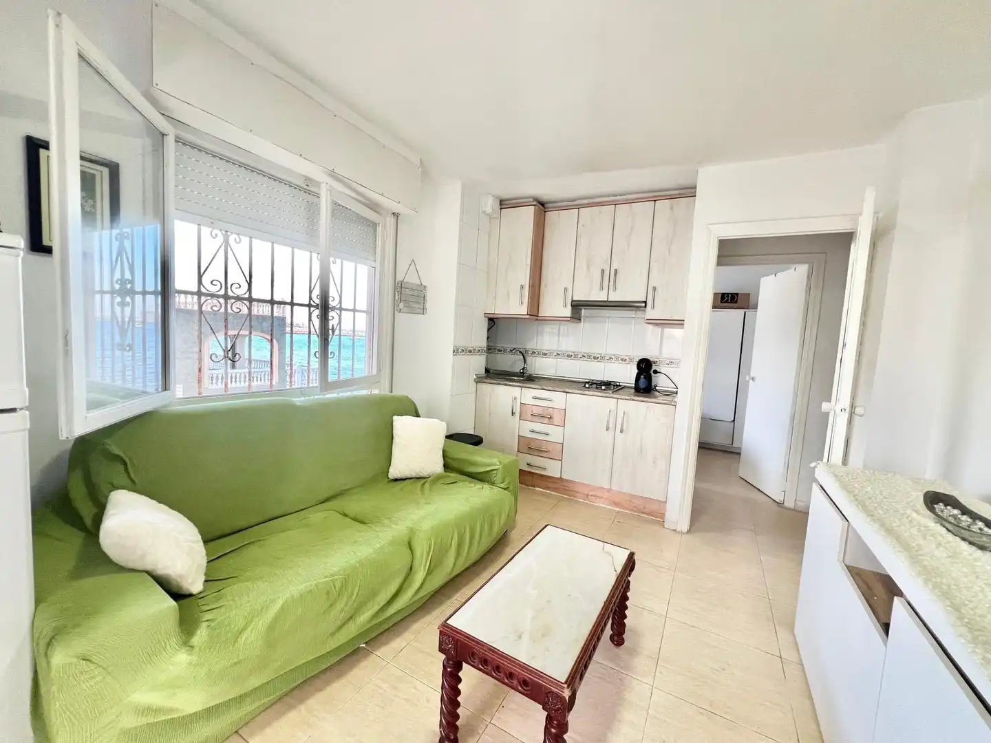 Living room of Ground floor for rent in Torrevieja  with Heating, Terrace and Furnished