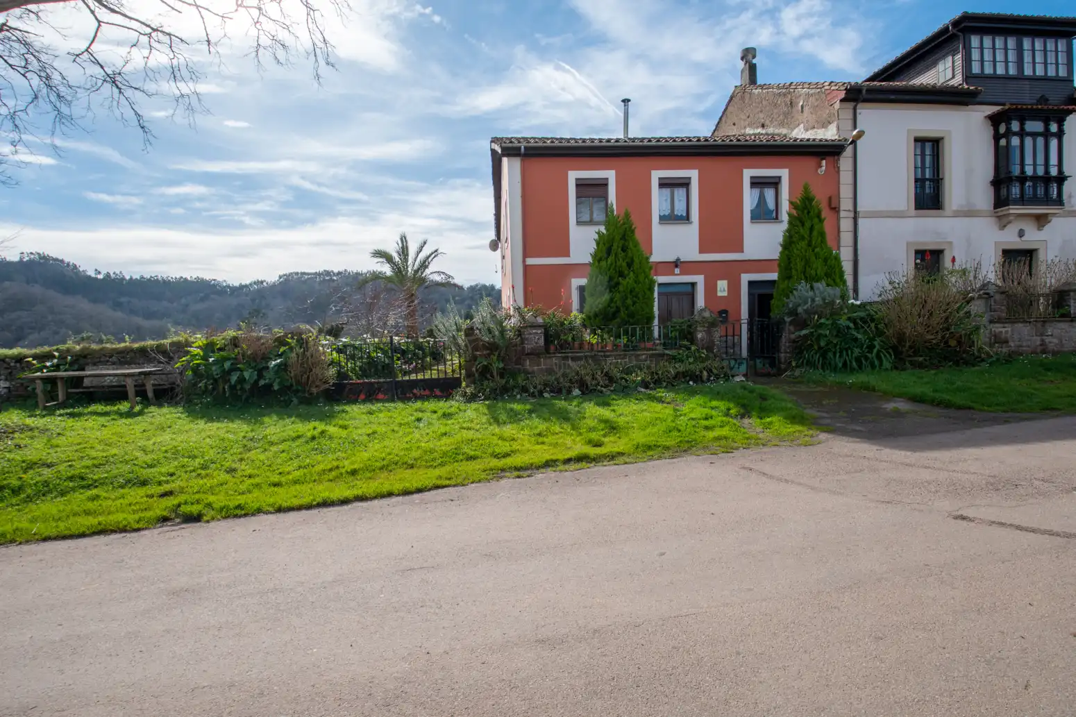 Vista exterior de Casa adosada en venta en Villaviciosa con Calefacción, Terraza y Trastero