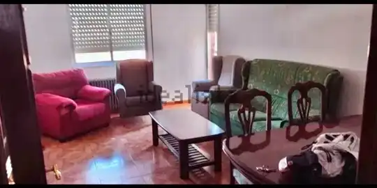 Piso con terraza en alquiler en Calle Tomillar 8