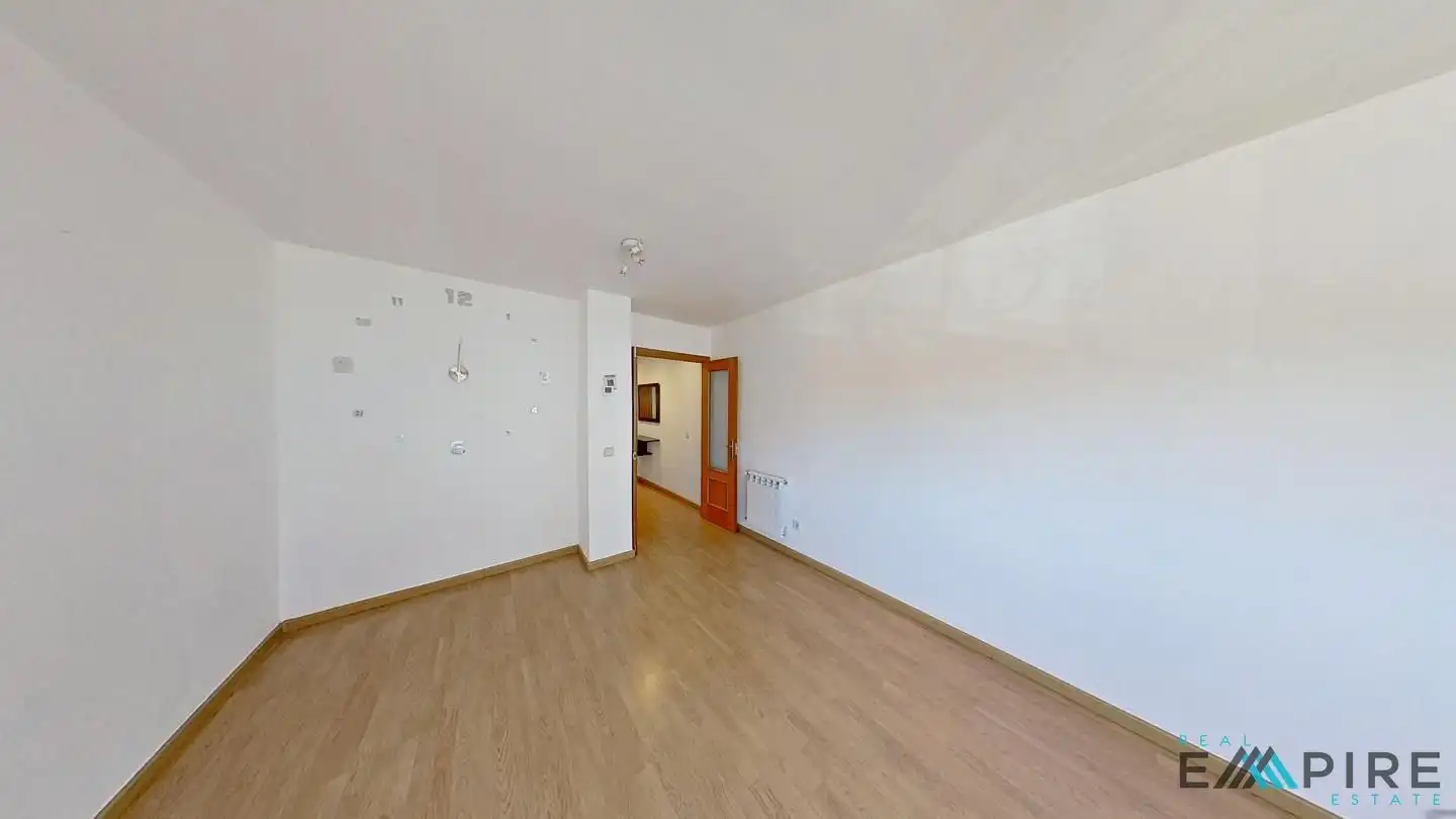 Schlafzimmer von Wohnung zum Verkauf in Parla mit Heizung, Abstellraum und Möbliert