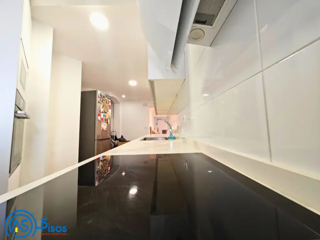 Kitchen of Flat for rent in Zaragoza  with Air Conditioner, Heating and Parquet flooring