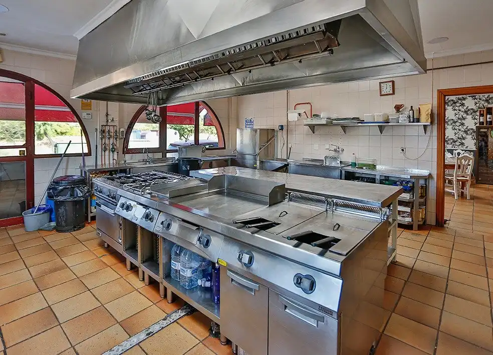 Kitchen of Buildings for sale in Sardón de Duero
