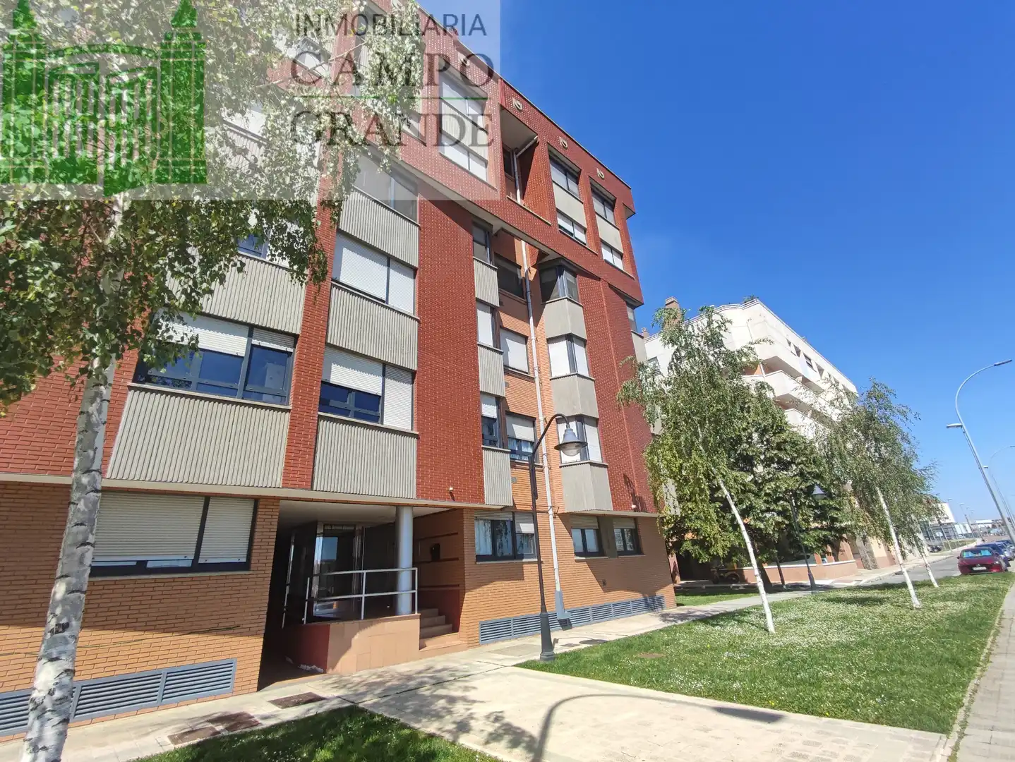 Vista exterior de Planta baixa de lloguer en Palencia Capital amb Calefacció, Parquet i Traster