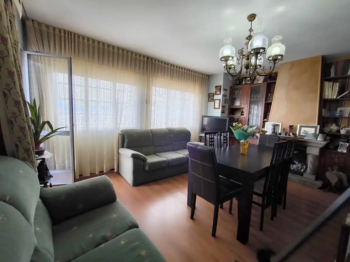 Wohnzimmer von Wohnung zum Verkauf in Vilagarcía de Arousa mit Heizung, Parkett und Abstellraum