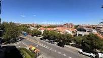 Vista exterior de Pis en venda en  Madrid Capital amb Aire condicionat, Calefacció i Piscina comunitària