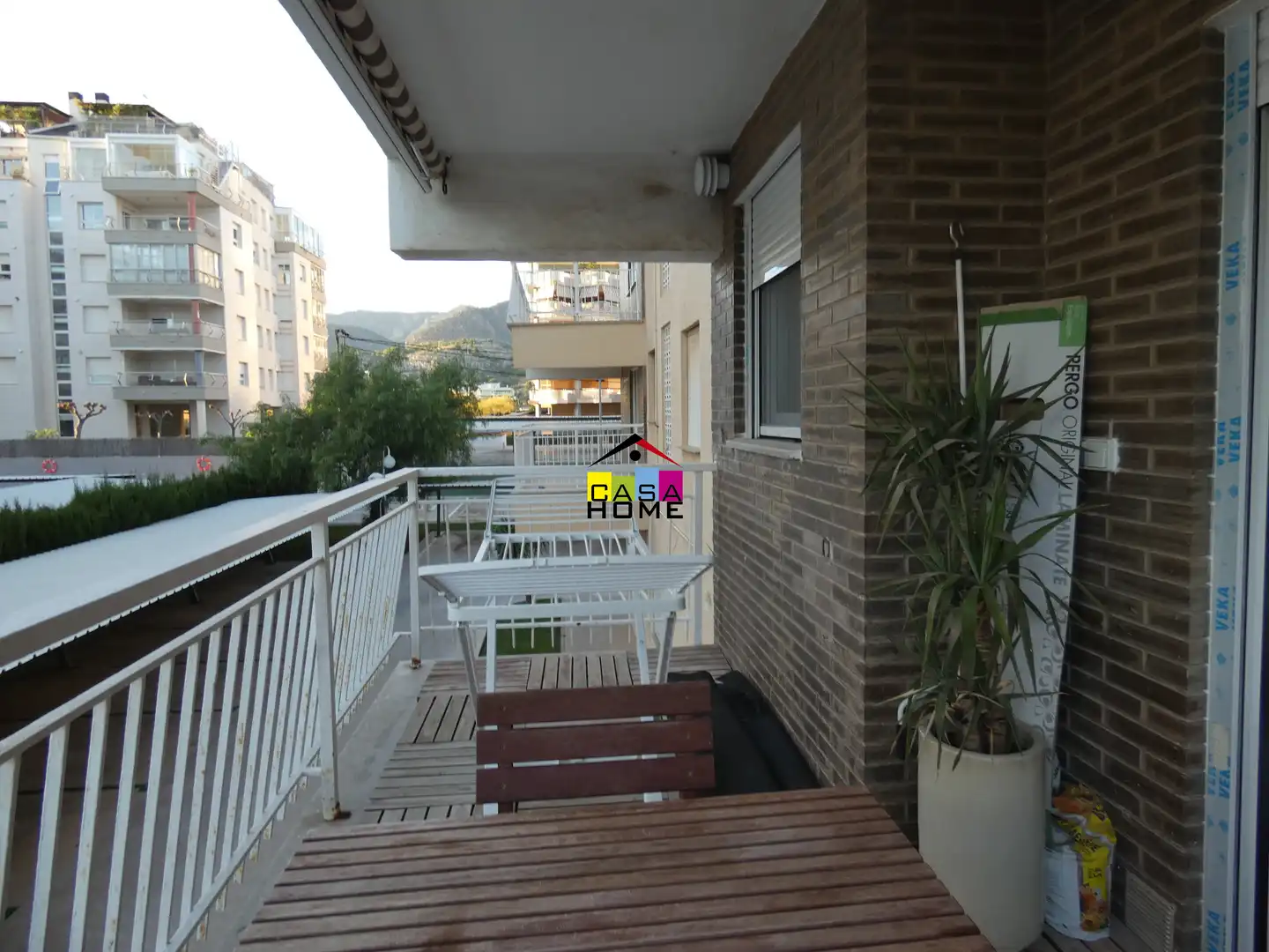 Terraza de Apartamento en venta en Benicasim / Benicàssim con Terraza, Amueblado y Piscina comunitaria