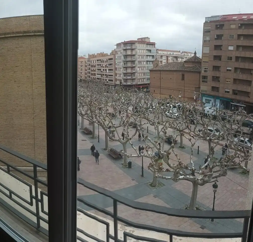 Außenansicht von Wohnung zum Verkauf in Calatayud mit Heizung und Terrasse