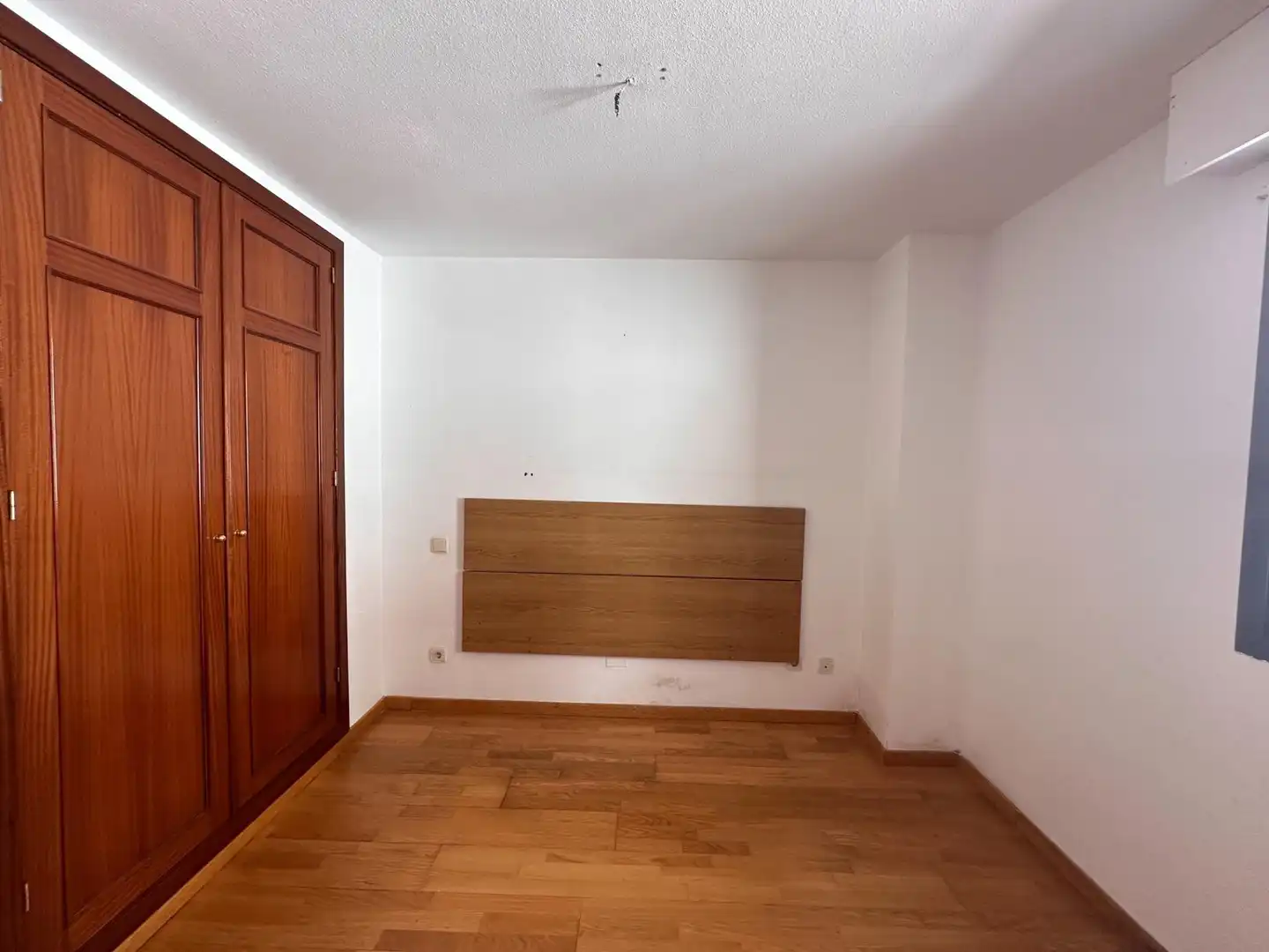 Schlafzimmer von Wohnungen zum Verkauf in Valladolid mit Heizung, Parkett und Abstellraum