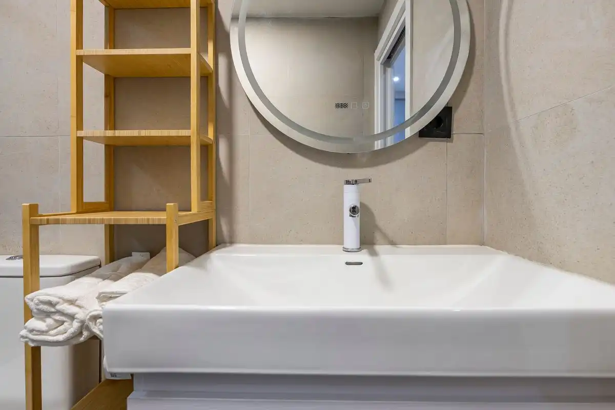 Badezimmer von Loft zum Verkauf in Madrid mit Klimaanlage, Heizung und Möbliert