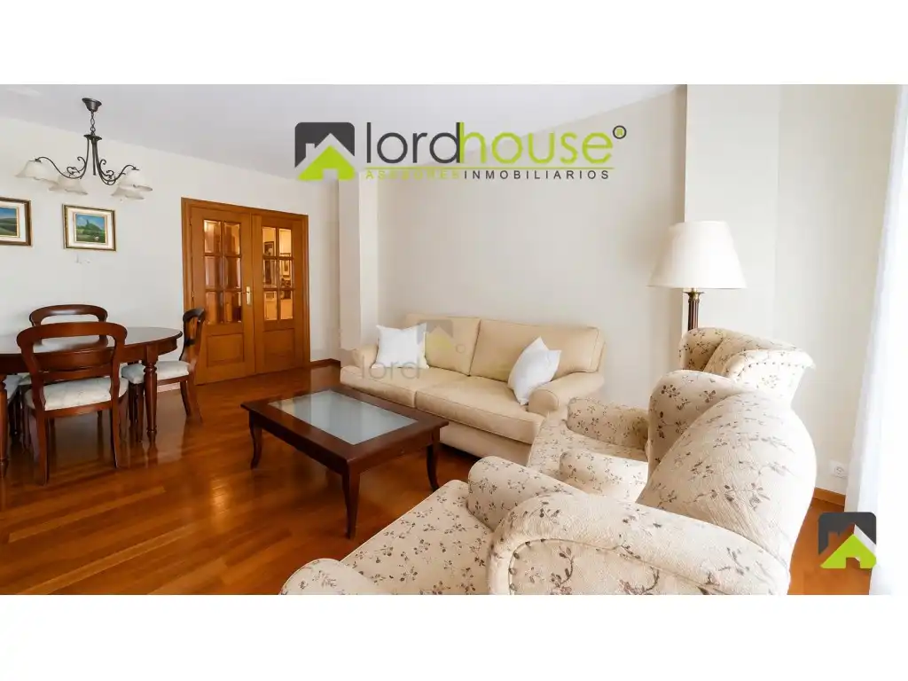 Piso con ascensor en venta en Calle Carmen Ayala Gabarron, imagen 4