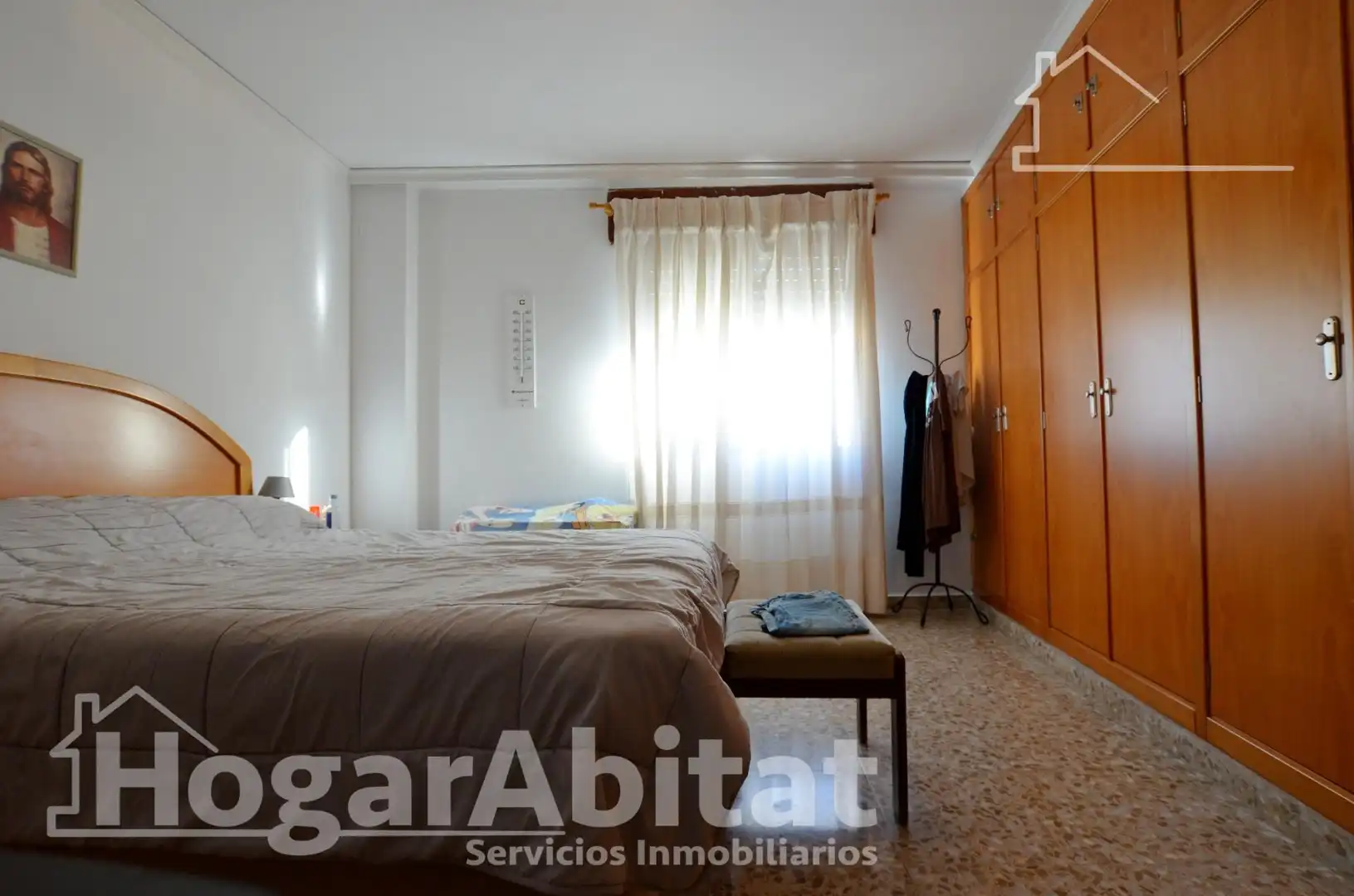 Schlafzimmer von Haus oder Chalet zum Verkauf in Oliva mit Terrasse, Abstellraum und Möbliert