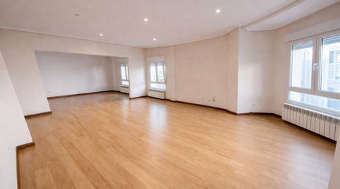 Foto 3 de Pis de lloguer a Calle Lealtad, Centro - Ayuntamiento, Santander