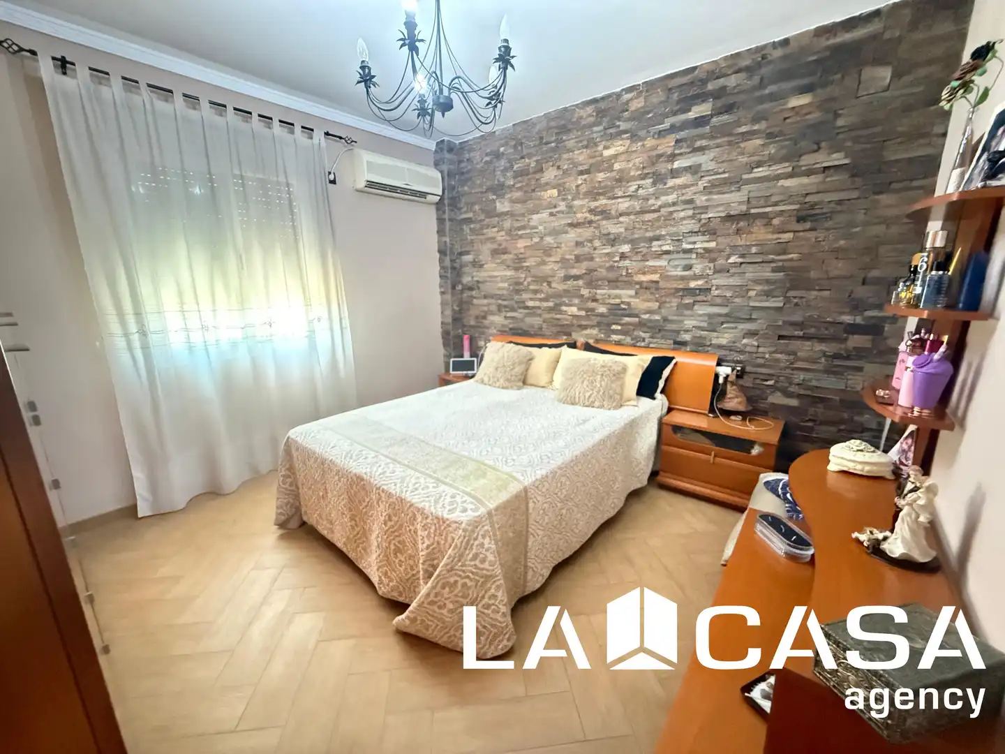 Bedroom of Detached homes for sale in Dos Hermanas  with Air Conditioner, Terrace and Storage room