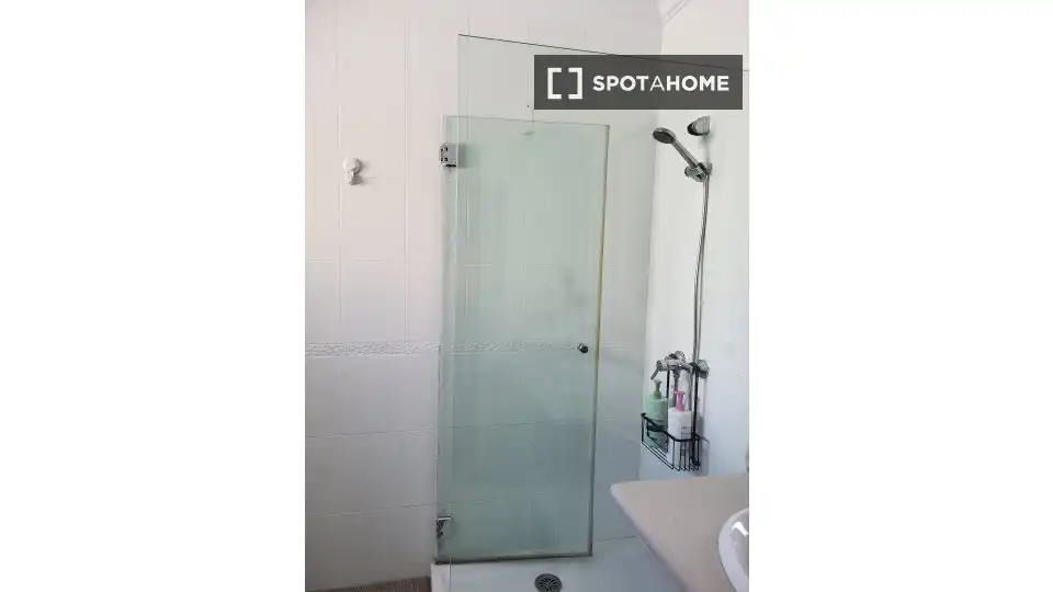 Baño de Apartamento para compartir en Teguise con Aire acondicionado, Terraza y Amueblado