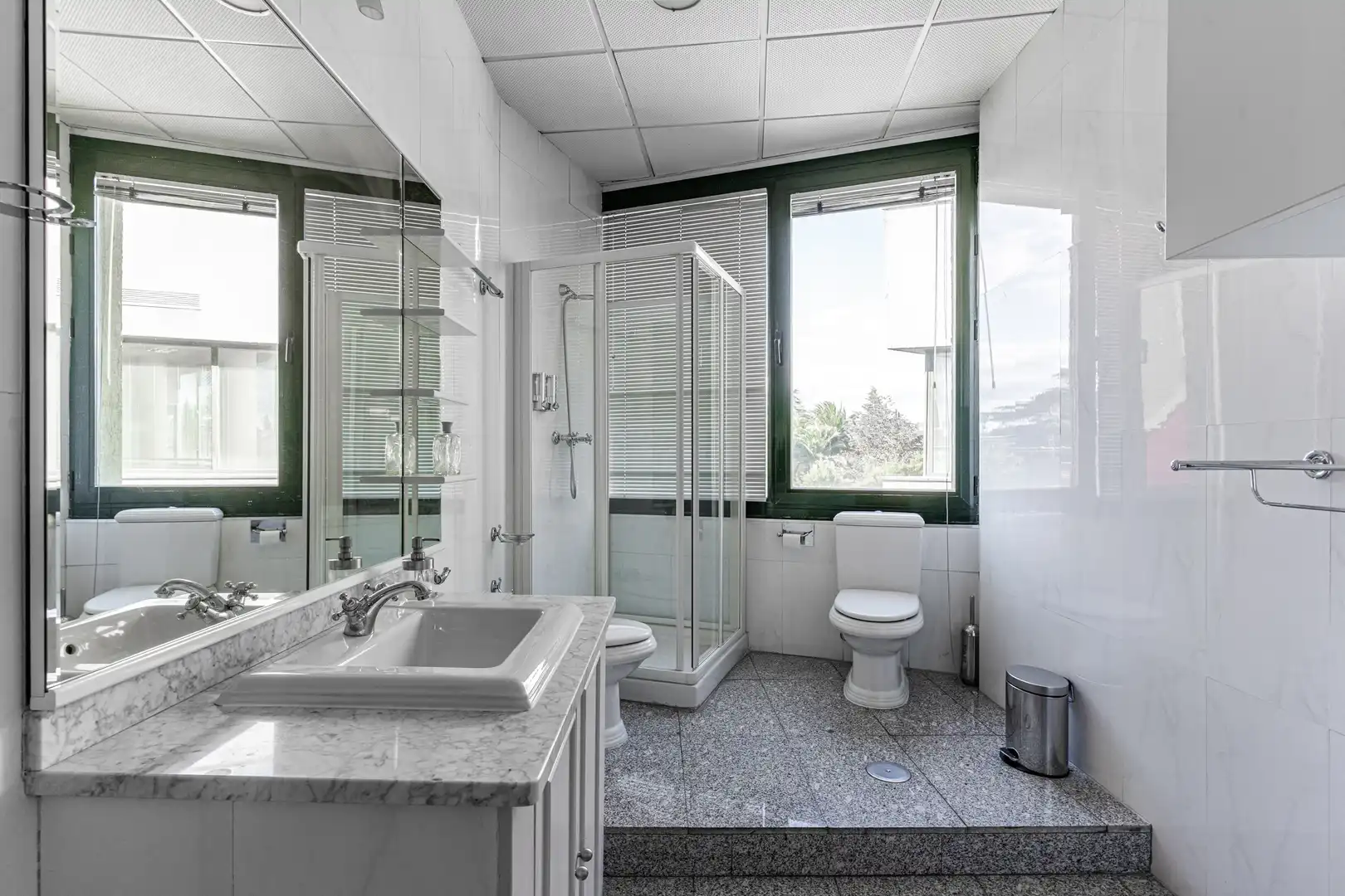 Baño de Oficina en venta en Las Rozas de Madrid con Aire acondicionado y Calefacción
