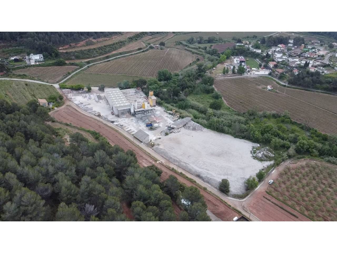 Exterior view of Industrial land for sale in Mediona