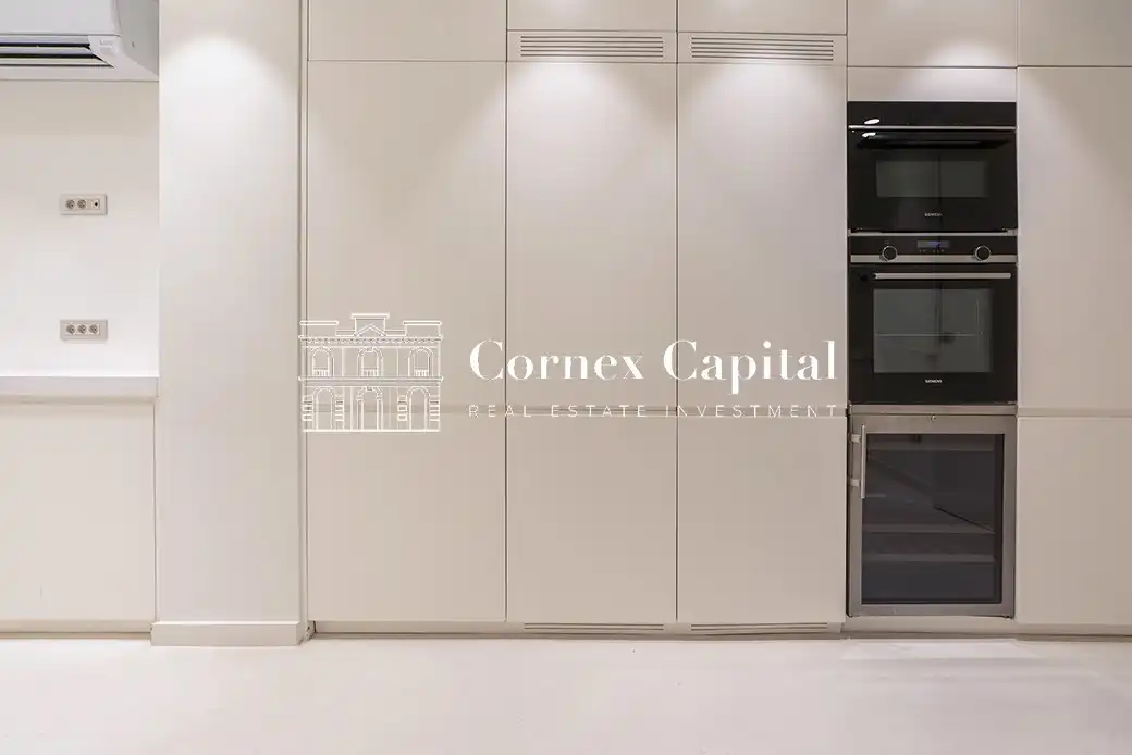 Cocina de Casa adosada en venta en Barcelona con Aire acondicionado, Calefacción y Jardín privado