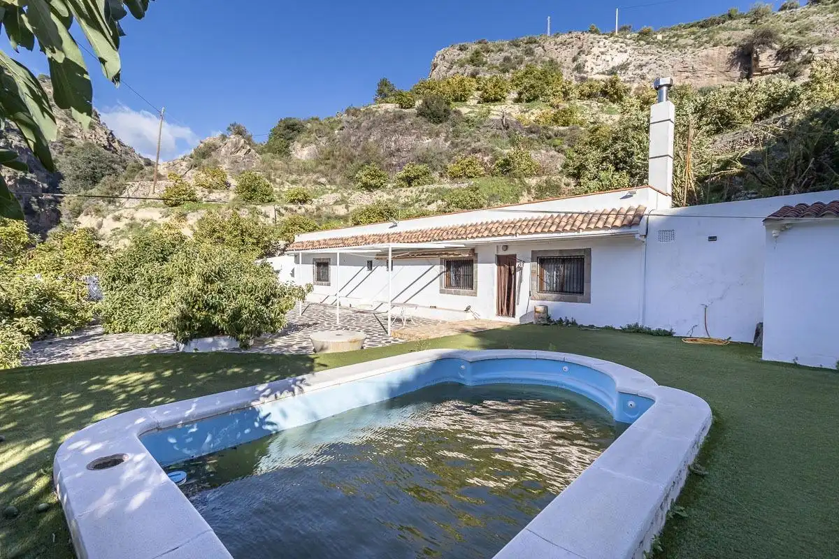 Exterior view of Houses for sale in Los Guájares  with Air Conditioner, Private garden and Swimming Pool