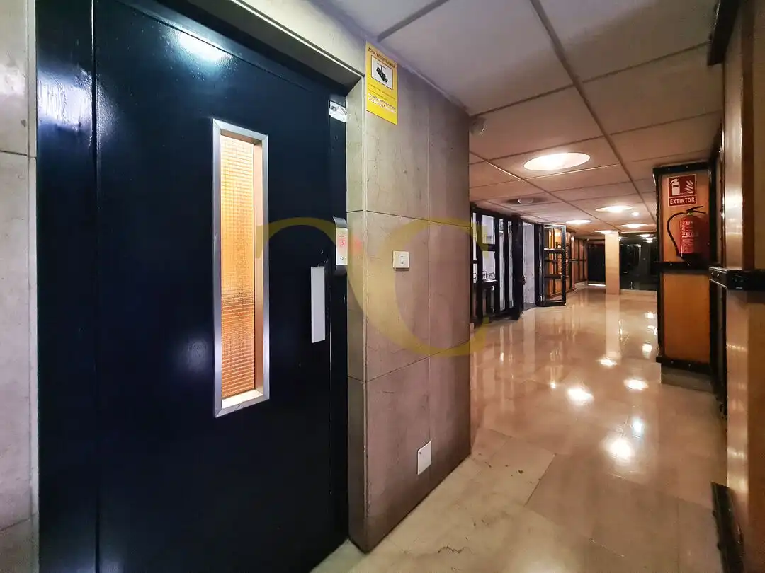 Flat for sale in Oviedo   with Heating