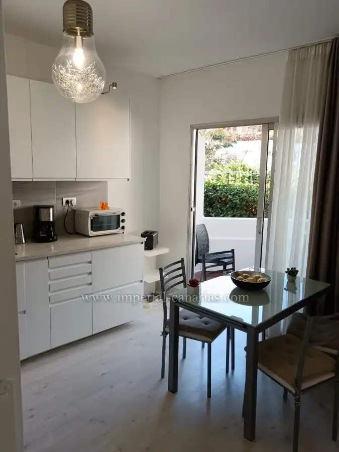 Cocina de Estudio en venta en Puerto de la Cruz con Terraza, Amueblado y Piscina comunitaria