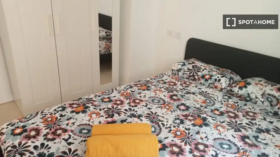 Appartamento con terrazza in affitto a Ciutat Vella, imagen 16