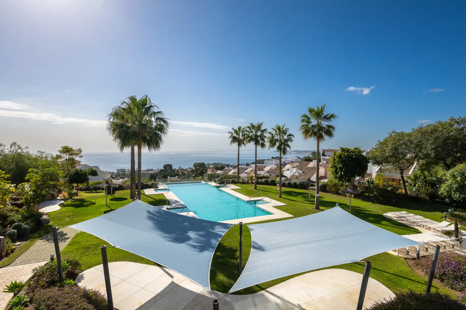 Swimming pool of Houses for sale in Benalmádena  with Air Conditioner, Terrace and Storage room