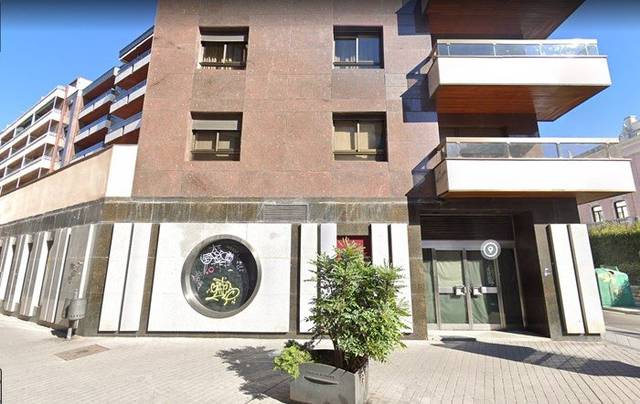 Local comercial en Venta en Calle menendez pelayo en Centro