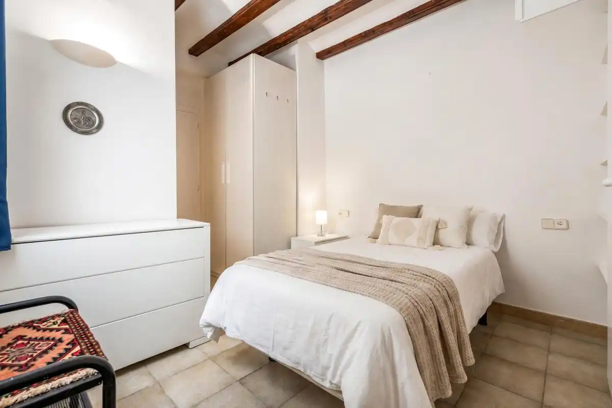 Habitación de Piso en venta en Barcelona con Calefacción, Terraza y Balcón