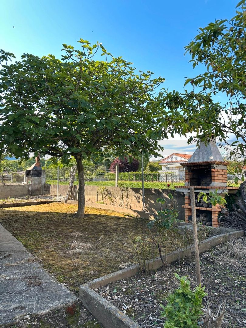 Casa o xalet en venda en Castrelo do Val amb Calefacció, Jardí privat i Moblat