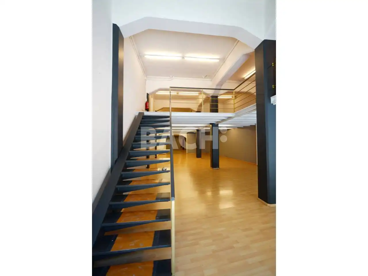 Commercial properties for rent in Vic