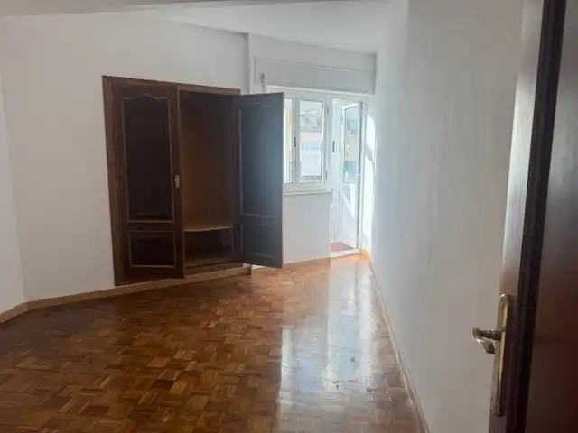 Habitación de Piso en venta en Ribadeo con Terraza, Trastero y Balcón