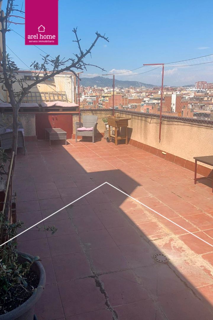 Terrassa de Pis en venda en L'Hospitalet de Llobregat amb Aire condicionat, Parquet i Terrassa