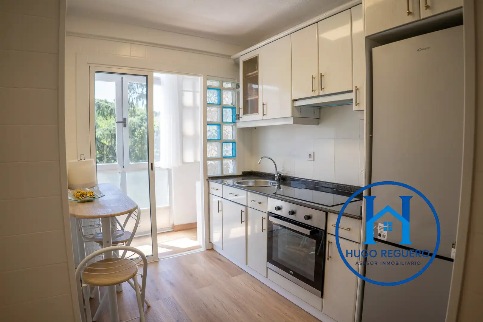 Kitchen of Flat for rent in Avilés  with Heating, Parquet flooring and Furnished