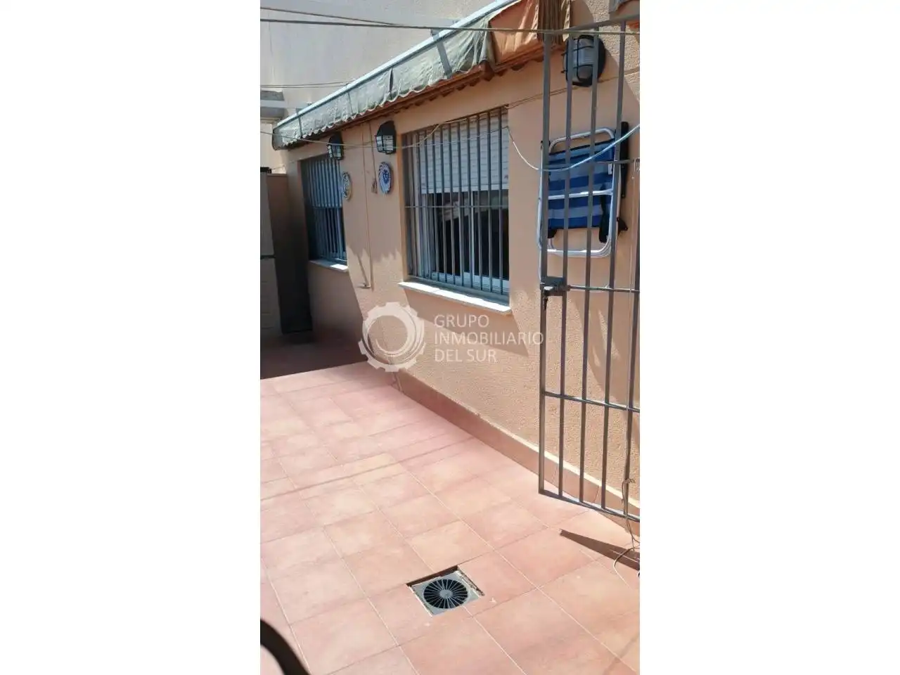 Vista exterior de Àtic en venda en Cádiz amb Calefacció, Terrassa i Alarma