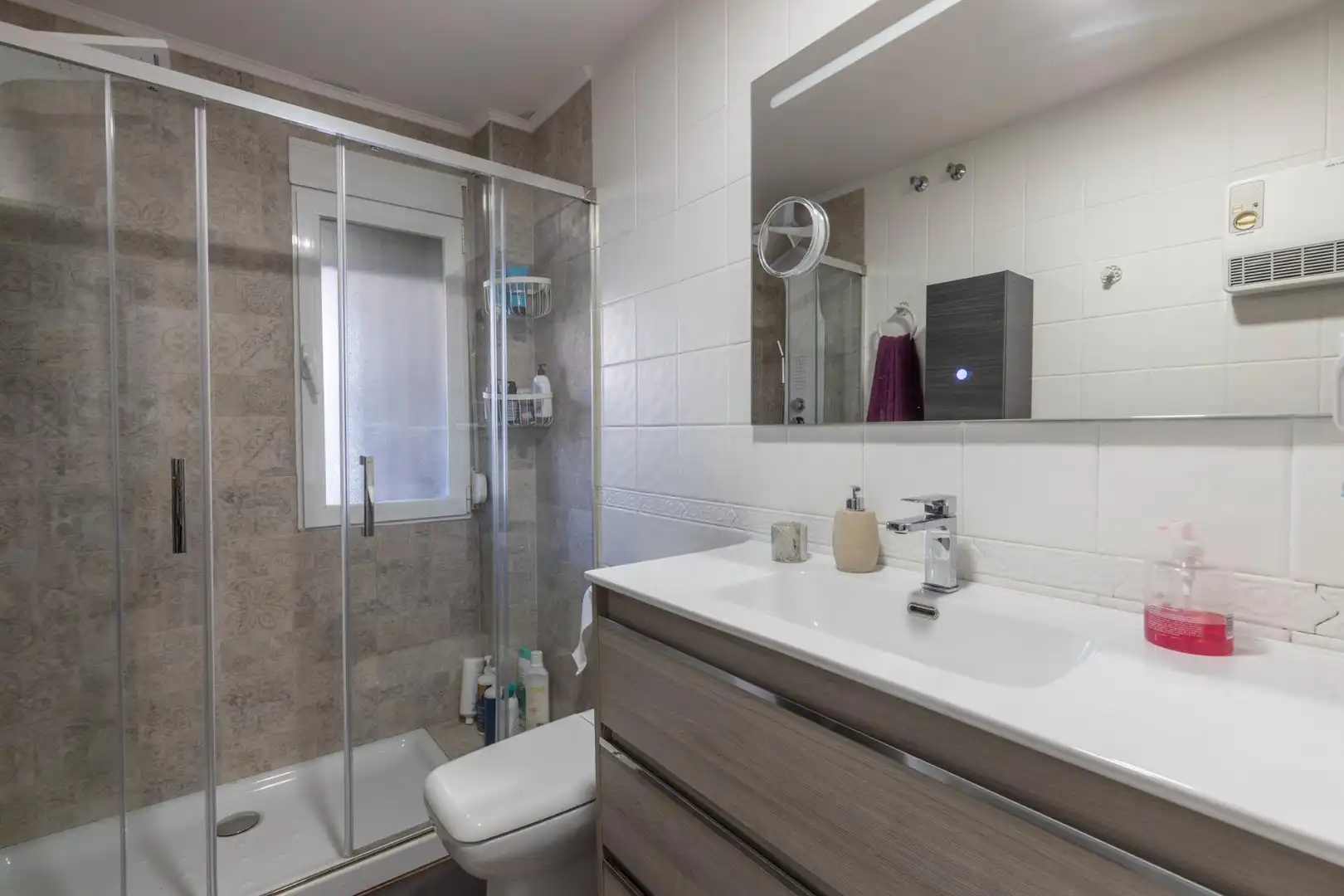Bathroom of Houses for sale in Armilla  with Air Conditioner and Terrace