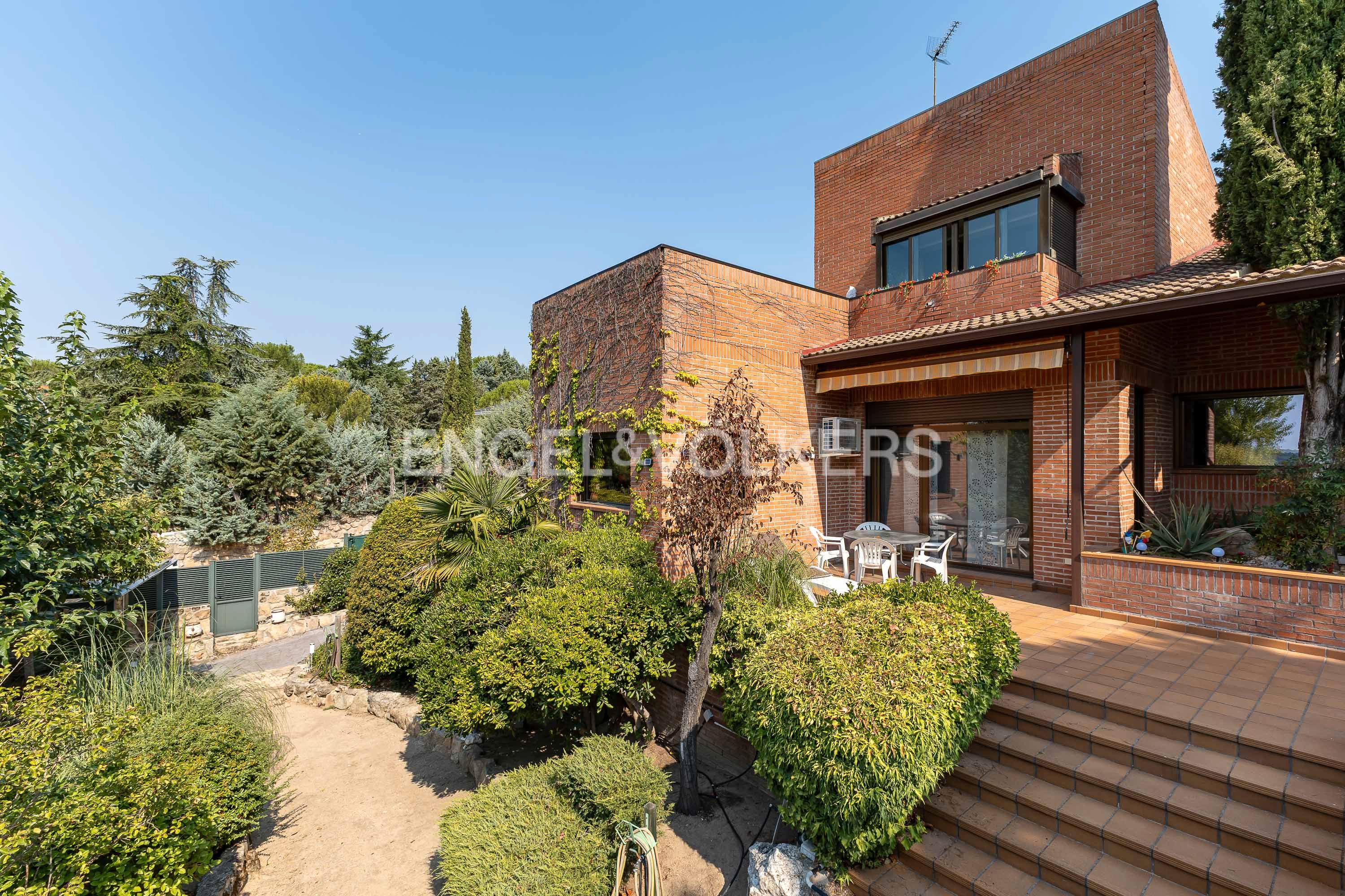 Vista exterior de Casa o chalet en venta en Galapagar con Aire acondicionado, Calefacción y Jardín privado