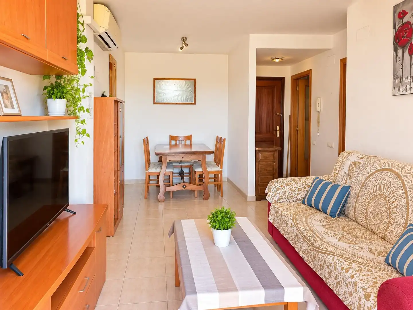 Wohnzimmer von Wohnung zum Verkauf in Alcanar mit Klimaanlage, Heizung und Terrasse
