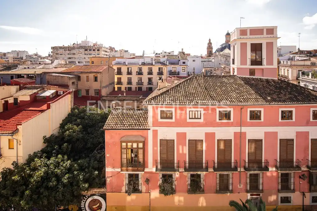 Exterior view of Flat for rent in Valencia  with Air Conditioner, Heating and Terrace