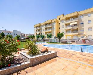 Piscina de Casa o xalet en venda en Torredembarra amb Aire condicionat, Jardí privat i Terrassa